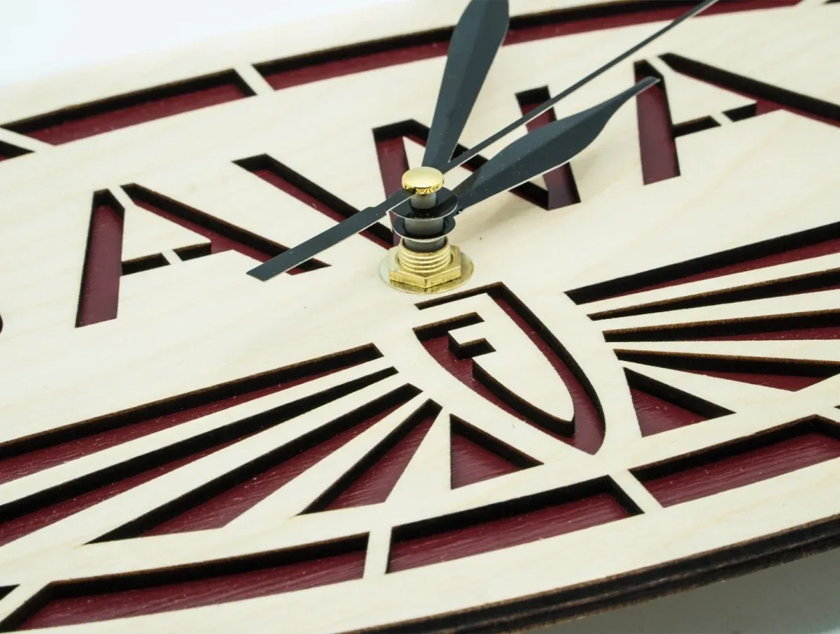 Drewniany zegar Logo Jawa Fj