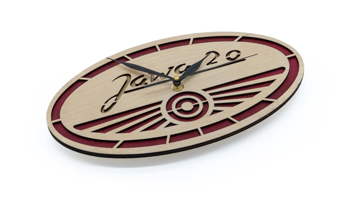 Drewniany zegar Logo Jawa 20