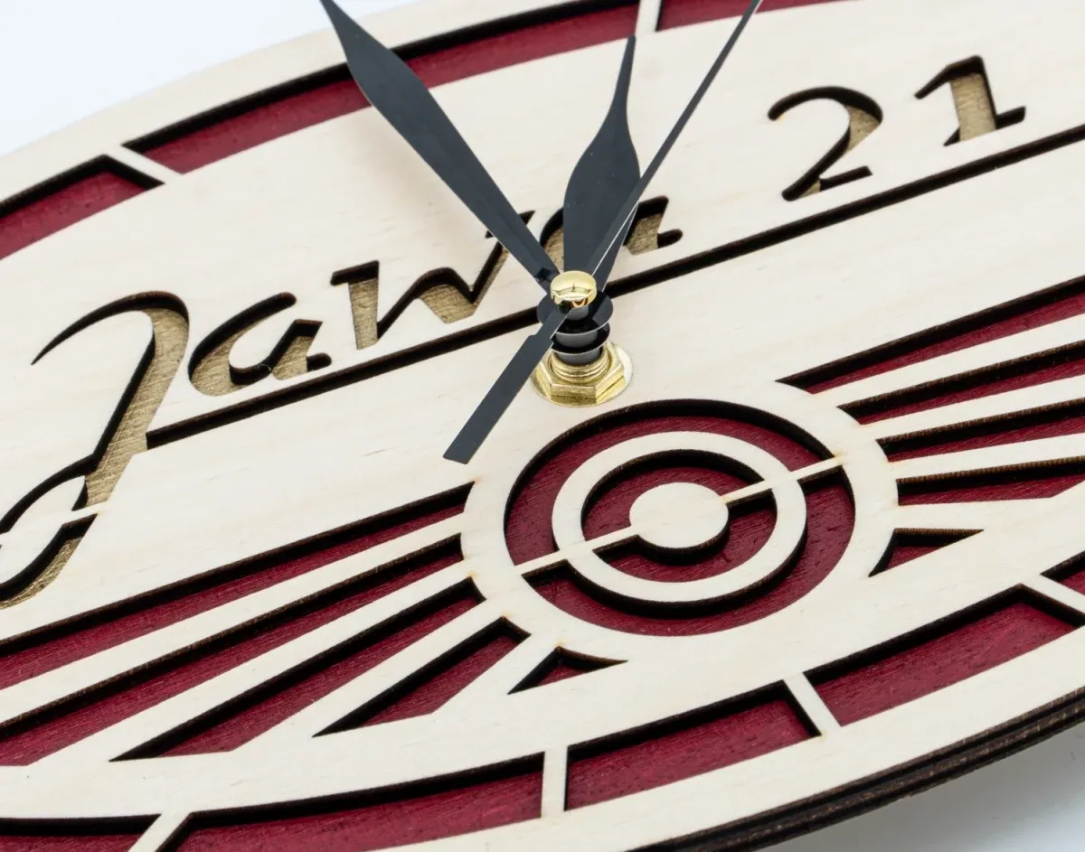 Drewniany zegar Logo Jawa 21