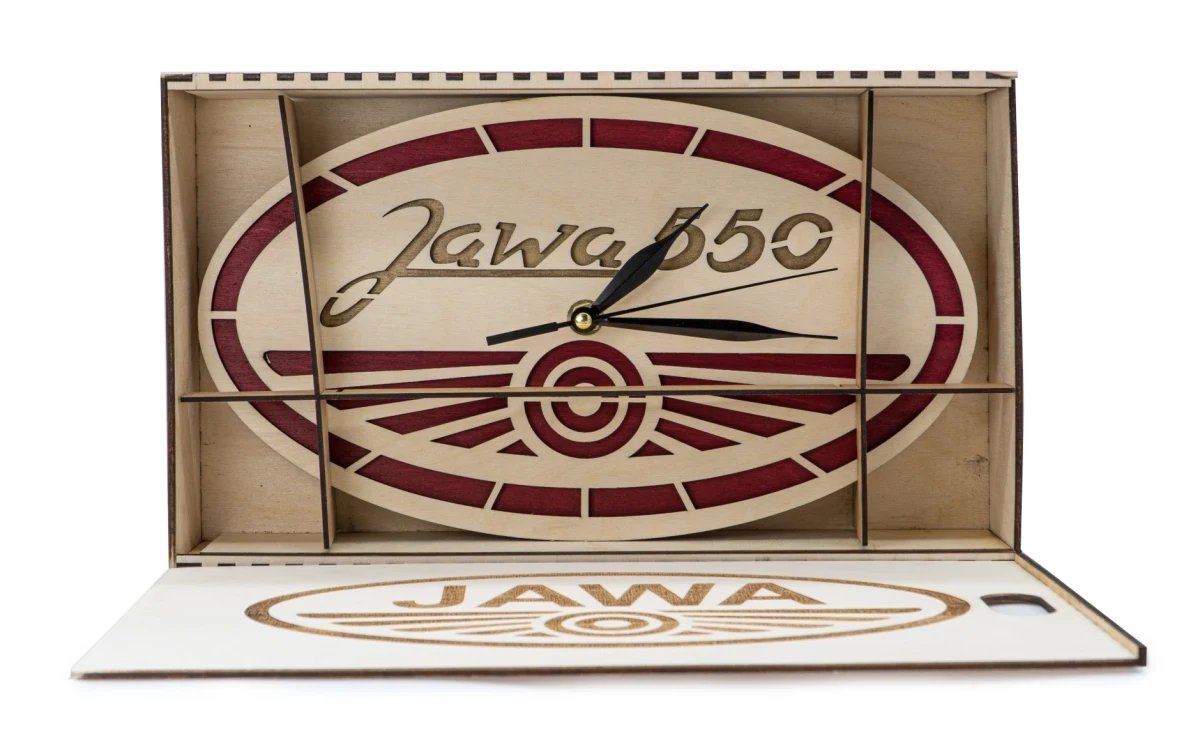 Drewniany zegar Logo Jawa 550