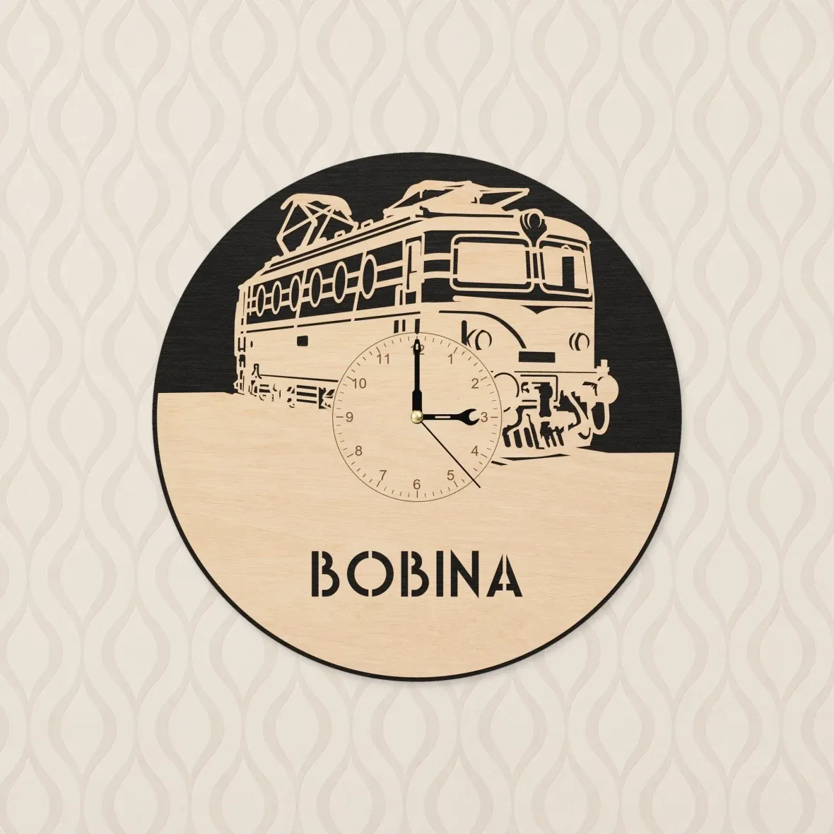 Drewniany zegar ścienny z motywem lokomotywy 140 „Bobina”